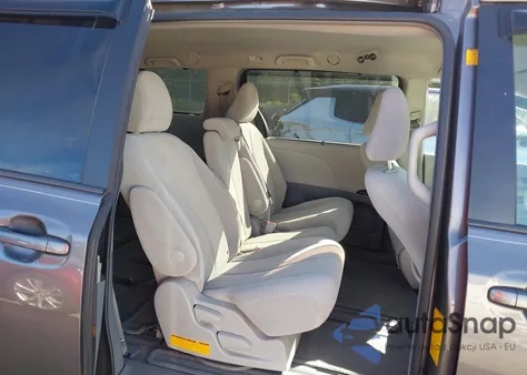 2012 Toyota Sienna Le V6 8 Passenger из США, поврежденный, VIN 5TDKK3DC4CS228805